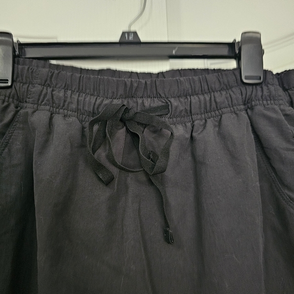 The North Face Black Running Skirt Skort Size Large Zipper Pockets Drawstring - Picture 3 of 7